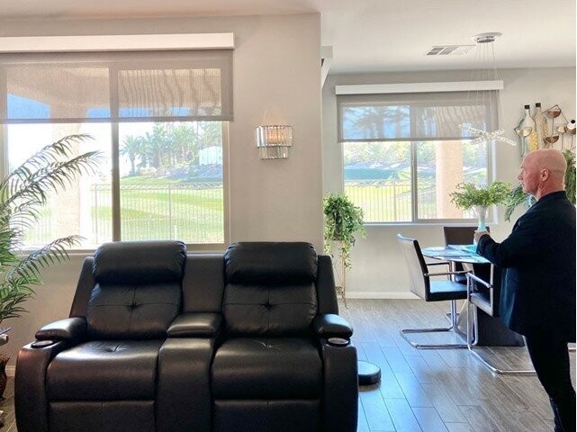 Hunter Douglas Dealer Image
