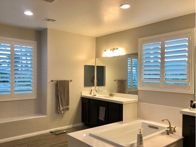 Hunter Douglas Dealer Image